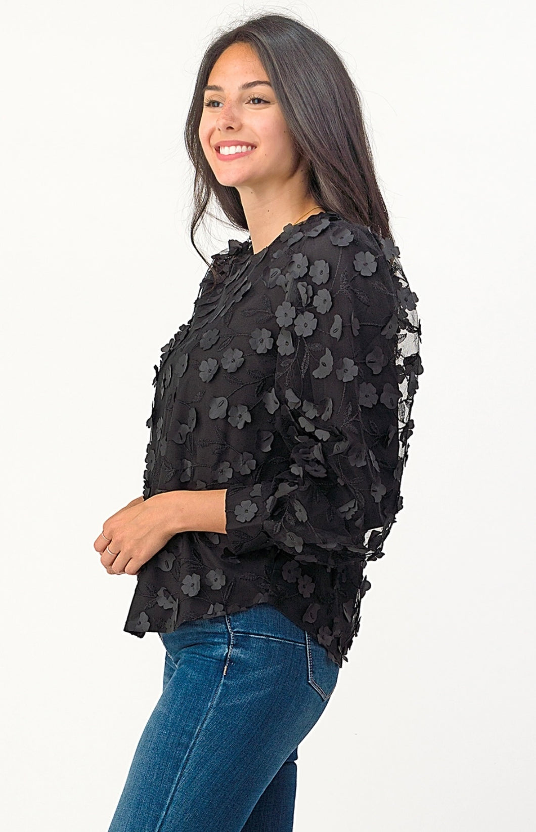 MESH FLOWER EMBROIDERY TOP BLACK