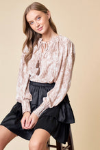 Load image into Gallery viewer, TIE-NECK SMOCKED CUFF BLOUSE
