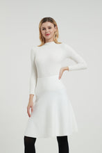 Load image into Gallery viewer, AMAZING MM SKIRT - YEAR ROUND CREAM
